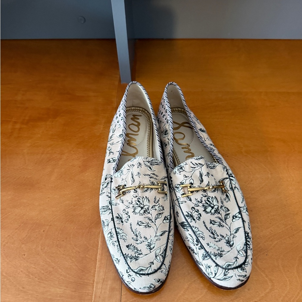 Sam Edelman Women's Floral Loafers - Cream and Black